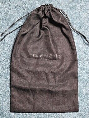 NEW Givenchy 4G Wallet Dust Bag Authentic Black Chain Clutch Purse Card Storage
